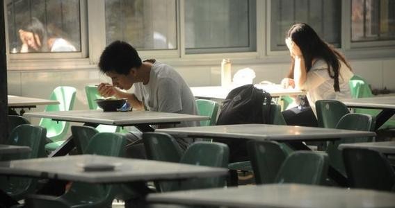 李子勋：社交恐惧是对自己的恐惧